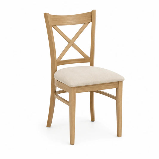 Silla de madera con asiento tapizado beige